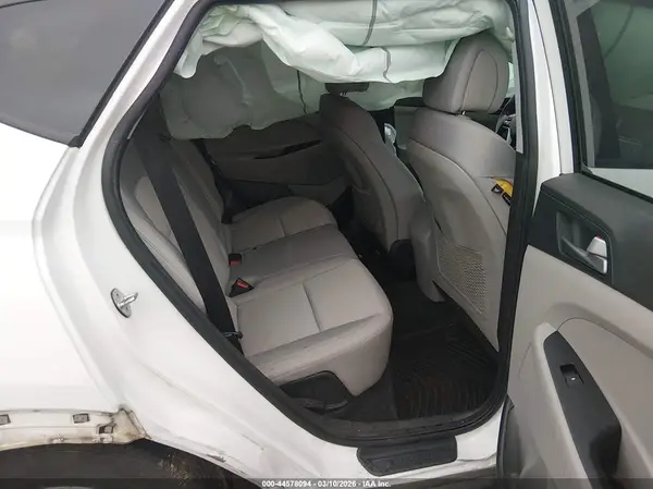 KM8J23A47HU569722 2017 HYUNDAI TUCSON - Image 8