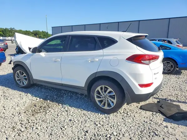 KM8J23A47HU576802 2017 HYUNDAI TUCSON - Image 2