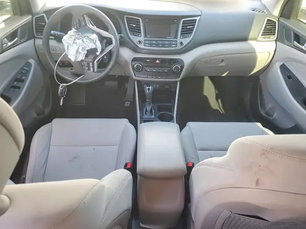 KM8J23A47HU576802 2017 HYUNDAI TUCSON - Image 8