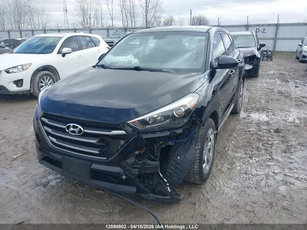KM8J23A47JU631576 2018 HYUNDAI TUCSON - Image 2