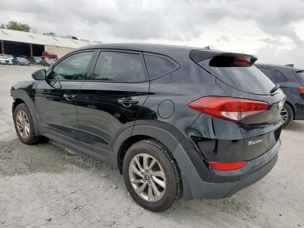 KM8J23A47JU632730 2018 HYUNDAI TUCSON - Image 2