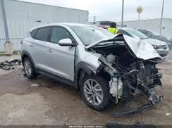 KM8J23A47JU656140 2018 HYUNDAI TUCSON