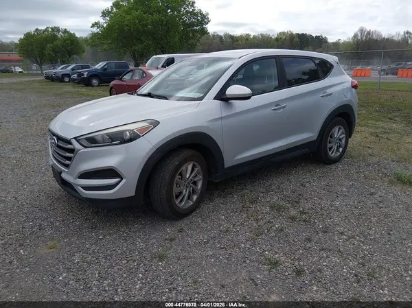 KM8J23A47JU656185 2018 HYUNDAI TUCSON - Image 2