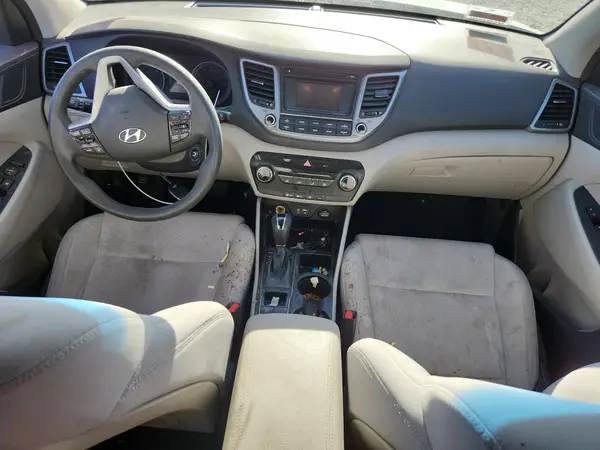 KM8J23A47JU674377 2018 HYUNDAI TUCSON - Image 8