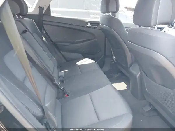 KM8J23A47JU684567 2018 HYUNDAI TUCSON - Image 8