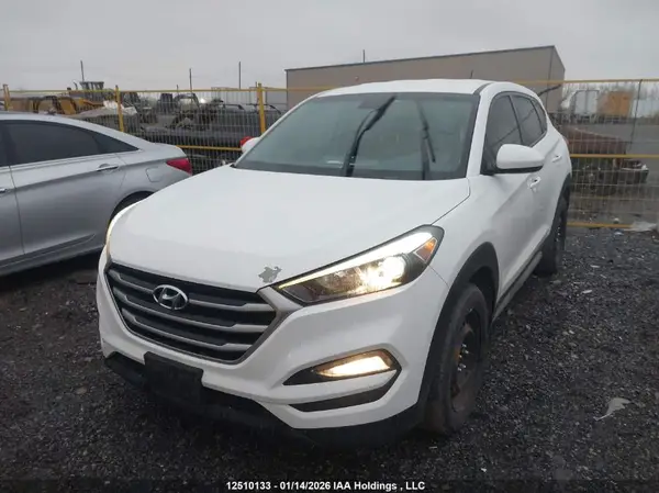 KM8J23A47JU691339 2018 HYUNDAI TUCSON - Image 2