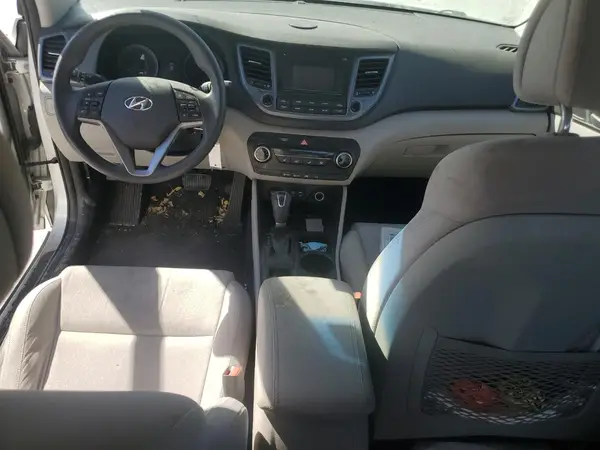 KM8J23A47JU703277 2018 HYUNDAI TUCSON - Image 8