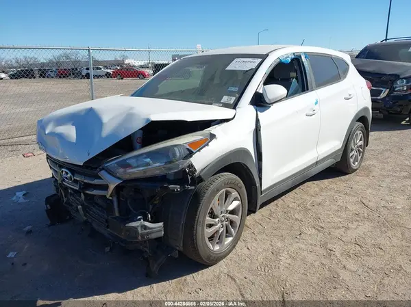 KM8J23A47JU712531 2018 HYUNDAI TUCSON - Image 2