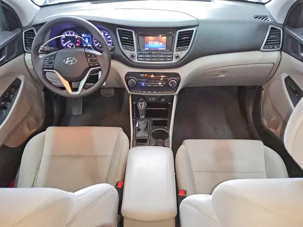 KM8J23A47JU727112 2018 HYUNDAI TUCSON - Image 8