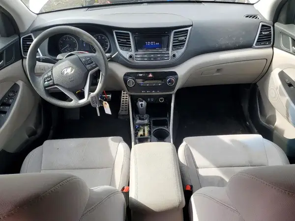 KM8J23A47JU750468 2018 HYUNDAI TUCSON - Image 8