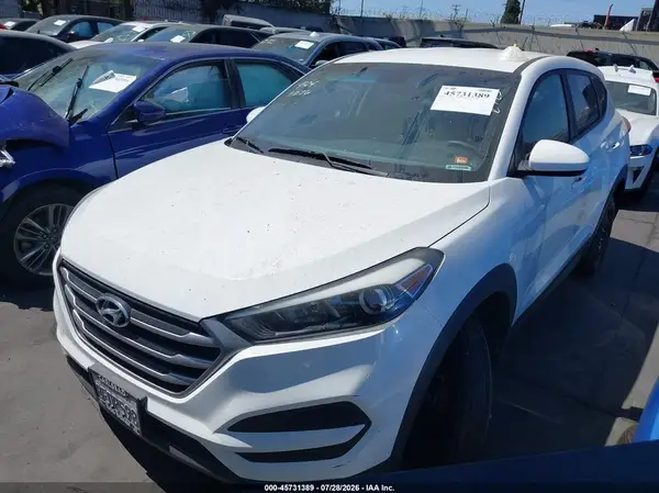 KM8J23A47JU750695 2018 HYUNDAI TUCSON - Image 2