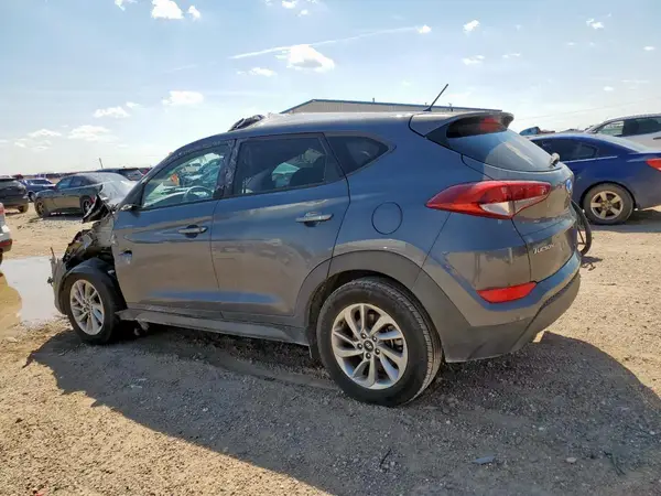 KM8J23A47JU785141 2018 HYUNDAI TUCSON - Image 2