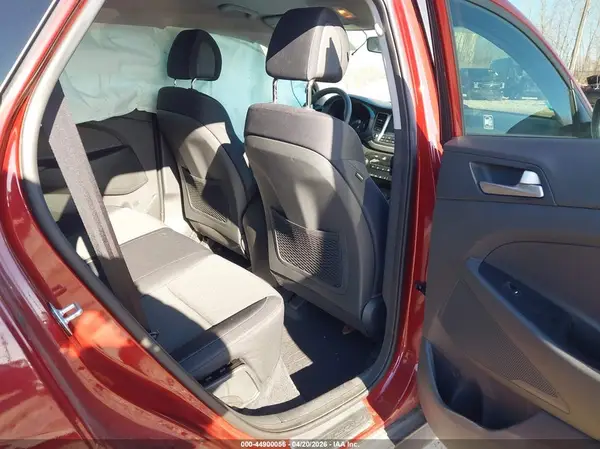 KM8J23A47JU808059 2018 HYUNDAI TUCSON - Image 8