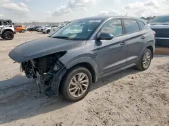 KM8J23A47JU810328 2018 HYUNDAI TUCSON