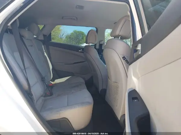 KM8J23A47JU820356 2018 HYUNDAI TUCSON - Image 8