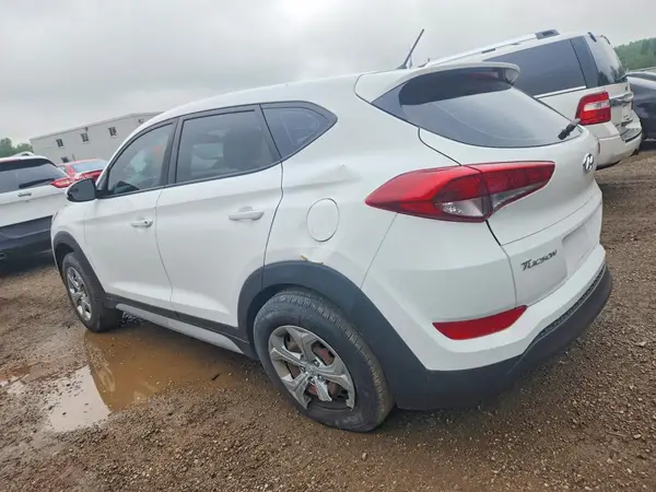 KM8J23A47JU827954 2018 HYUNDAI TUCSON - Image 2