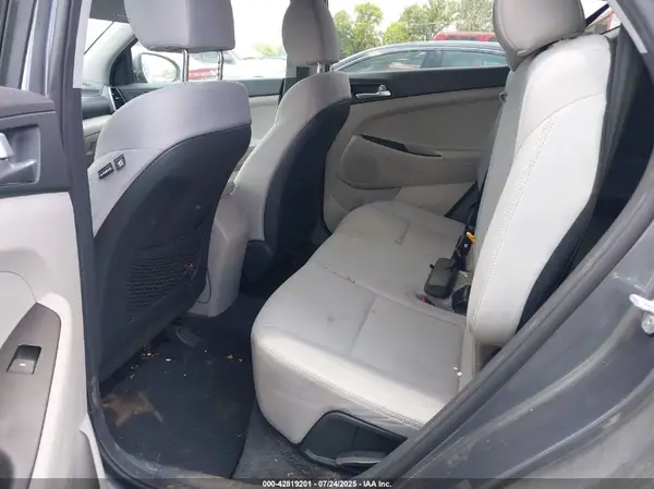 KM8J23A47KU054145 2019 HYUNDAI TUCSON - Image 8
