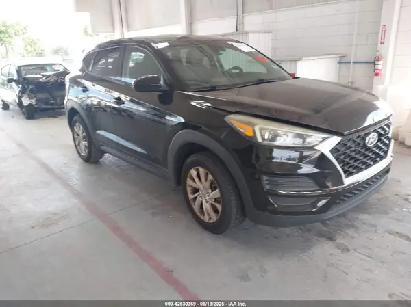 KM8J23A47KU869915 2019 HYUNDAI TUCSON - Image 1