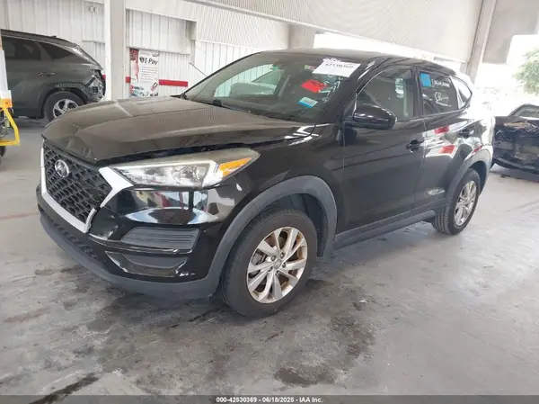 KM8J23A47KU869915 2019 HYUNDAI TUCSON - Image 2