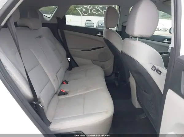 KM8J23A47KU871048 2019 HYUNDAI TUCSON - Image 8
