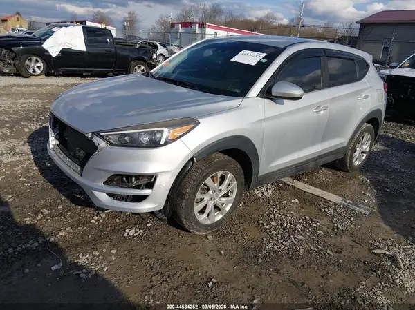 KM8J23A47KU889937 2019 HYUNDAI TUCSON - Image 2