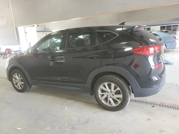 KM8J23A47KU918904 2019 HYUNDAI TUCSON - Image 2