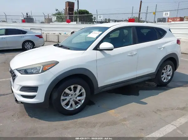 KM8J23A47KU922659 2019 HYUNDAI TUCSON - Image 2