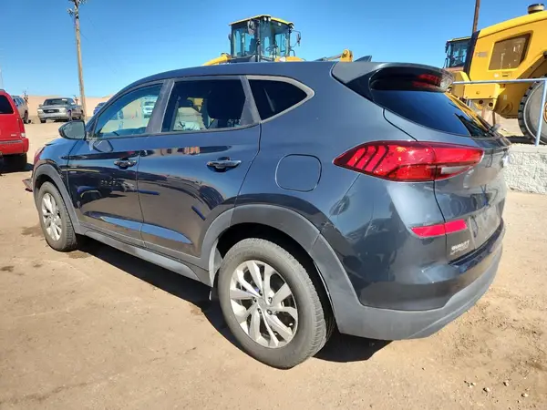 KM8J23A47KU923388 2019 HYUNDAI TUCSON - Image 2