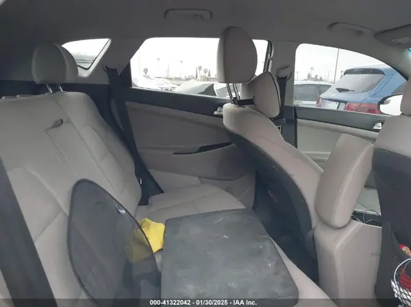 KM8J23A47KU995188 2019 HYUNDAI TUCSON - Image 8
