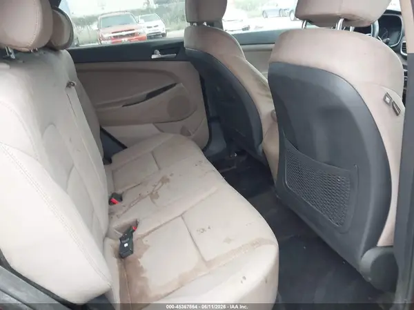 KM8J23A47KU999211 2019 HYUNDAI TUCSON - Image 8