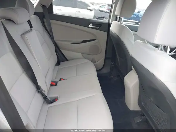 KM8J23A47LU077782 2020 HYUNDAI TUCSON - Image 8
