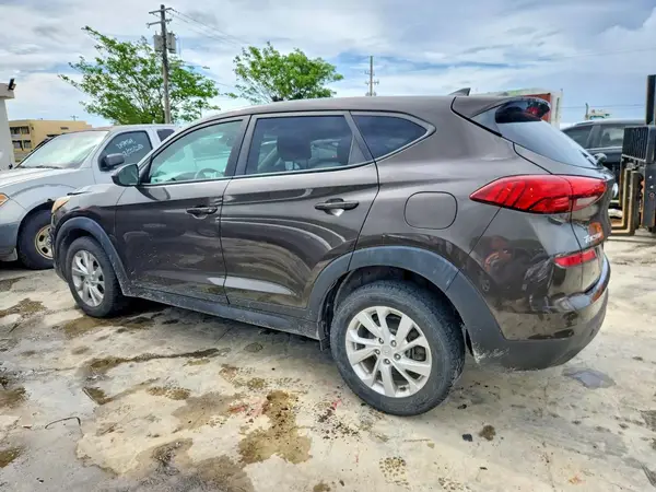 KM8J23A47LU167580 2020 HYUNDAI TUCSON - Image 2