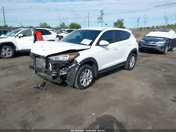 KM8J23A47LU243041 2020 HYUNDAI TUCSON - Image 2