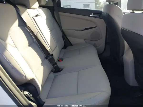 KM8J23A47MU287994 2021 HYUNDAI TUCSON - Image 8