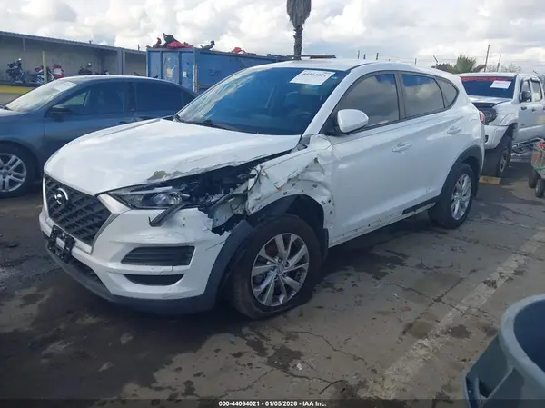 KM8J23A47MU338300 2021 HYUNDAI TUCSON - Image 2