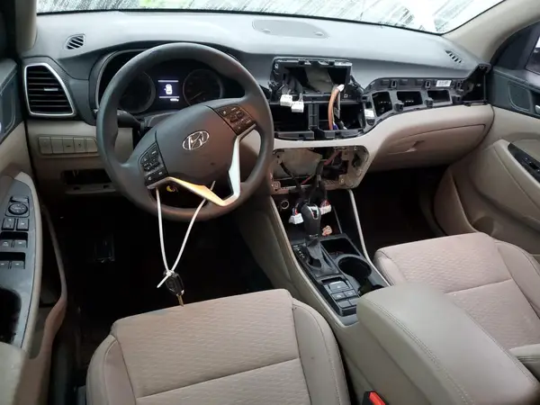 KM8J23A47MU361141 2021 HYUNDAI TUCSON - Image 8