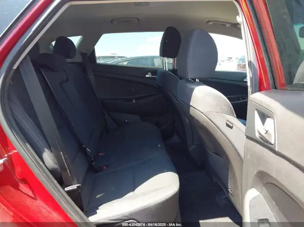 KM8J23A47MU379915 2021 HYUNDAI TUCSON - Image 8