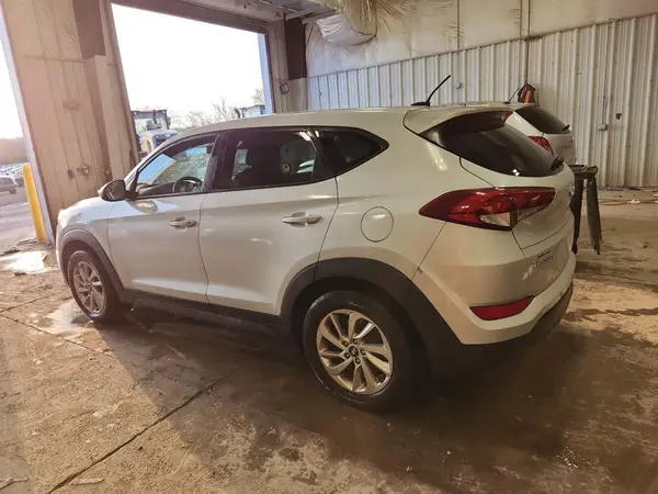KM8J23A48GU027074 2016 HYUNDAI TUCSON - Image 2