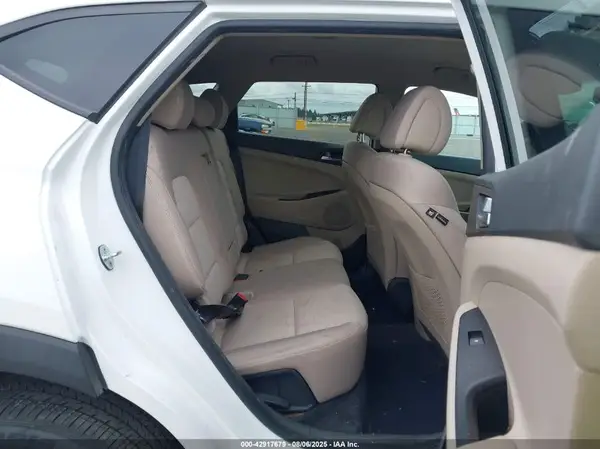 KM8J23A48GU033649 2016 HYUNDAI TUCSON - Image 8