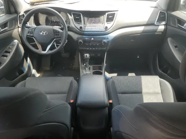 KM8J23A48GU040424 2016 HYUNDAI TUCSON - Image 8