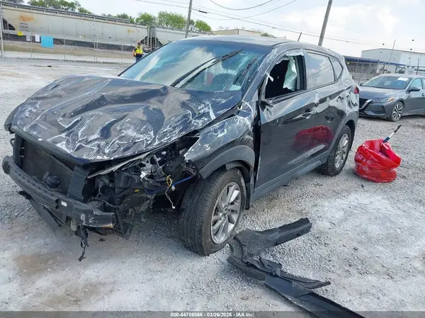 KM8J23A48GU163933 2016 HYUNDAI TUCSON - Image 2