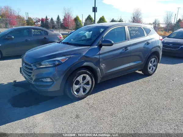 KM8J23A48GU187374 2016 HYUNDAI TUCSON - Image 2