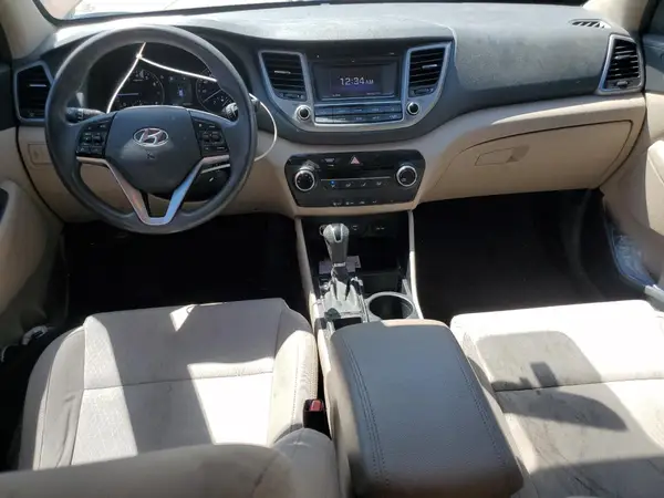 KM8J23A48GU197242 2016 HYUNDAI TUCSON - Image 8