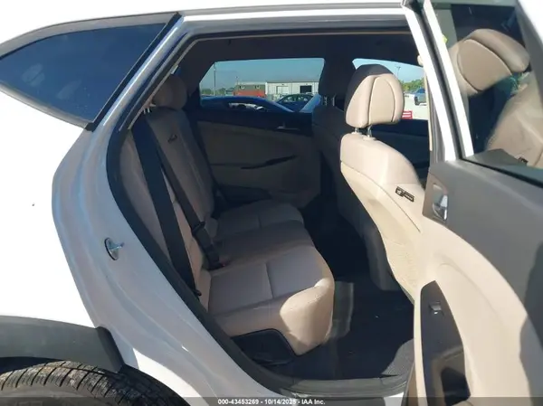 KM8J23A48GU200236 2016 HYUNDAI TUCSON - Image 8