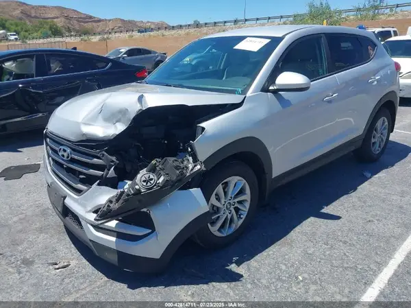KM8J23A48GU202973 2016 HYUNDAI TUCSON - Image 2
