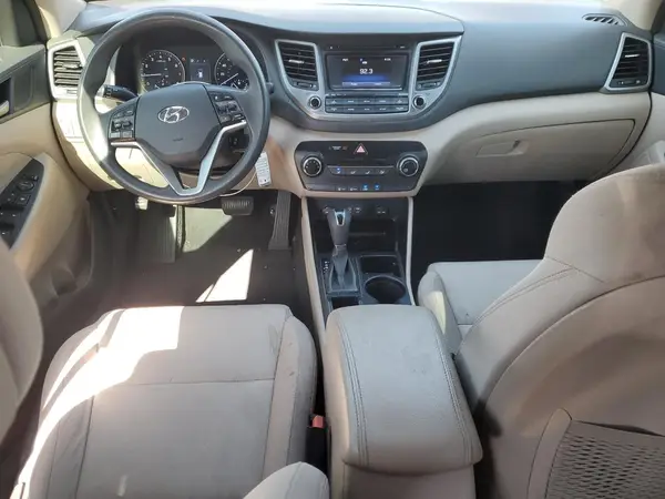 KM8J23A48GU238274 2016 HYUNDAI TUCSON - Image 8