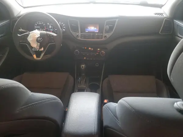 KM8J23A48HU263340 2017 HYUNDAI TUCSON - Image 8
