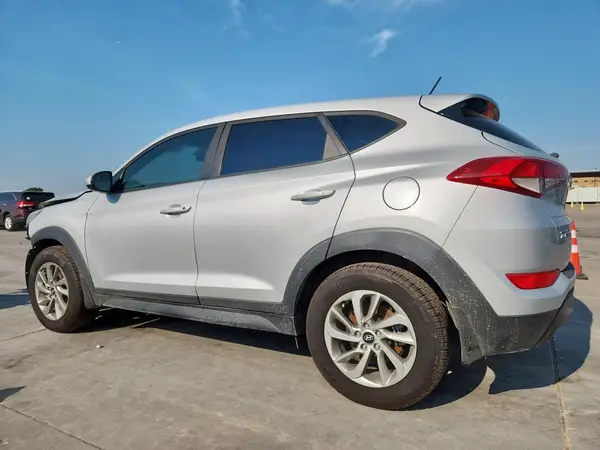 KM8J23A48HU267436 2017 HYUNDAI TUCSON - Image 2