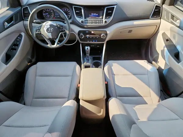 KM8J23A48HU267436 2017 HYUNDAI TUCSON - Image 8