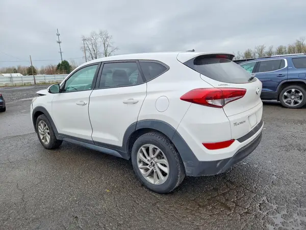 KM8J23A48HU288545 2017 HYUNDAI TUCSON - Image 2